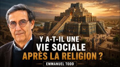 Homme devant ziggourat avec question sur religion